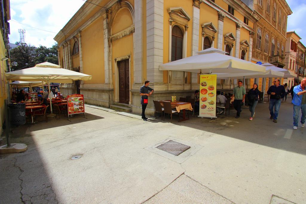 Top Center Rooms & Studio Pula Exterior foto