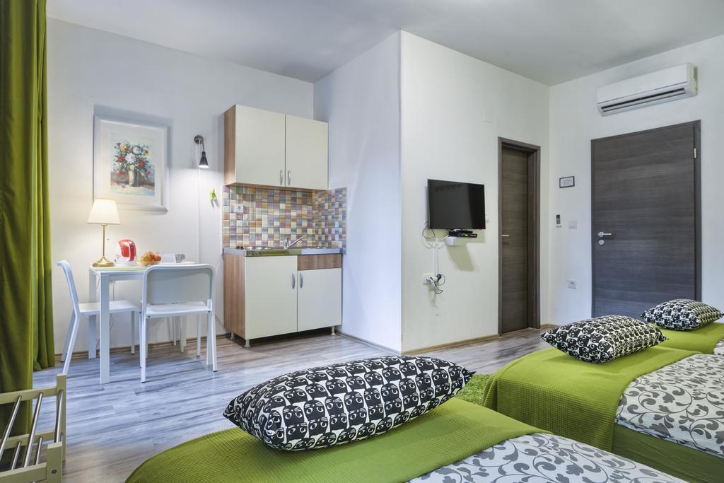 Top Center Rooms & Studio Pula Exterior foto
