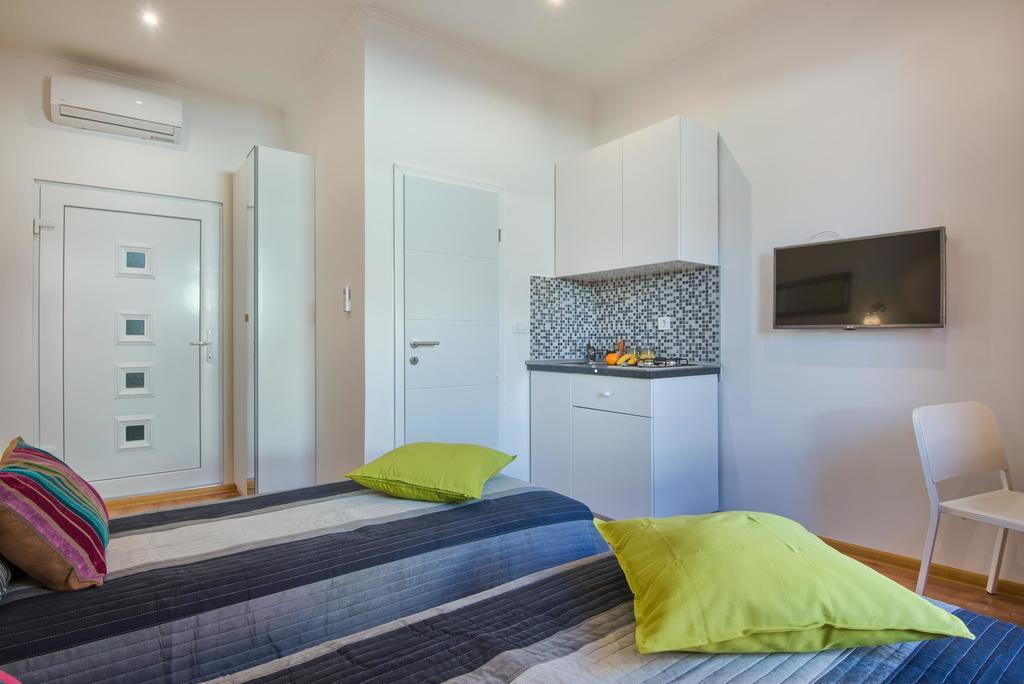 Top Center Rooms & Studio Pula Exterior foto