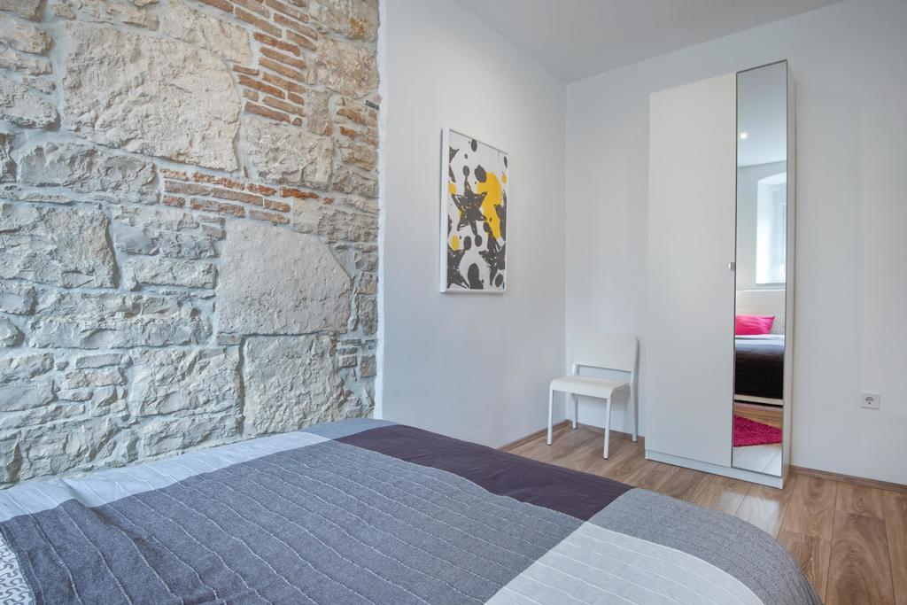 Top Center Rooms & Studio Pula Exterior foto
